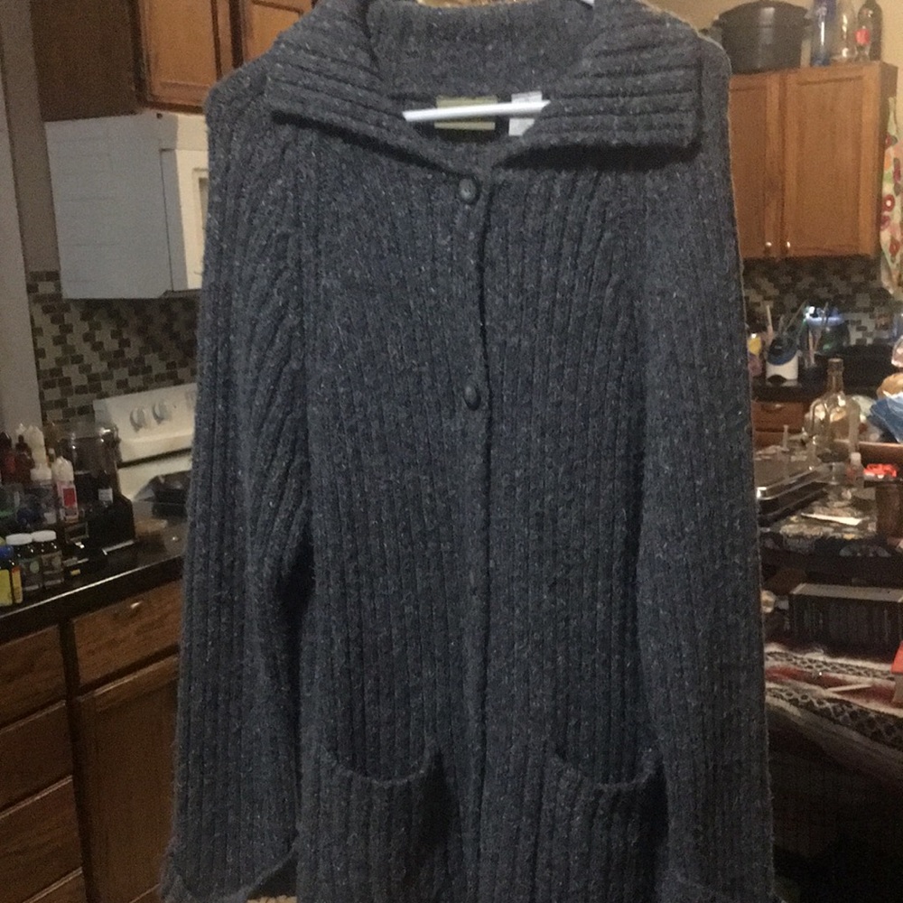 Grey cardigan